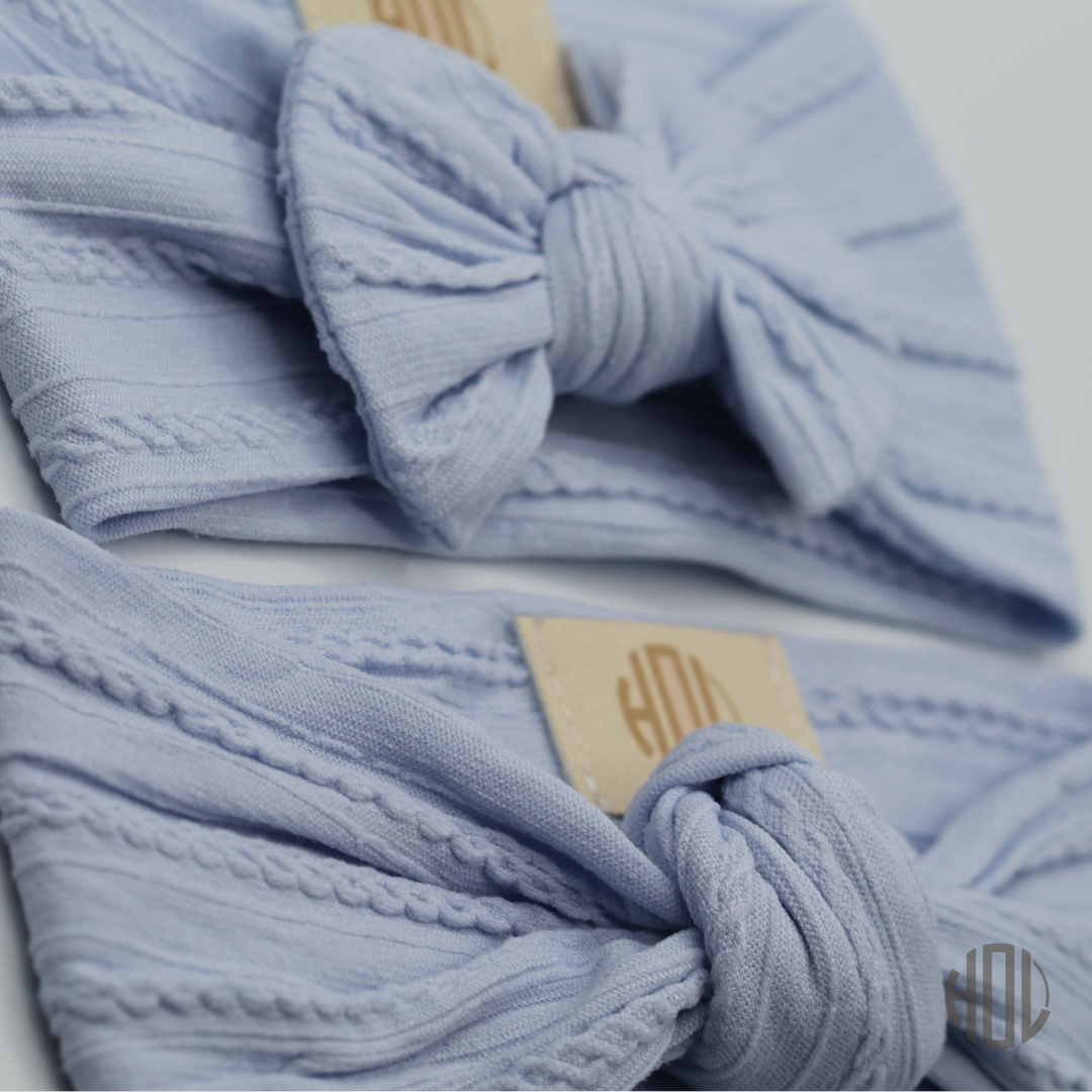 Duo Mère-Fille – Bandeaux assortis pour un look matchy-matchy indomptable