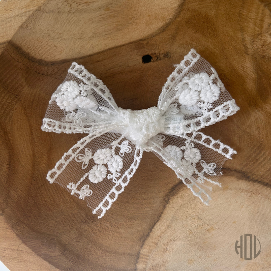 Nœud Dentelle : Nuage Blanc